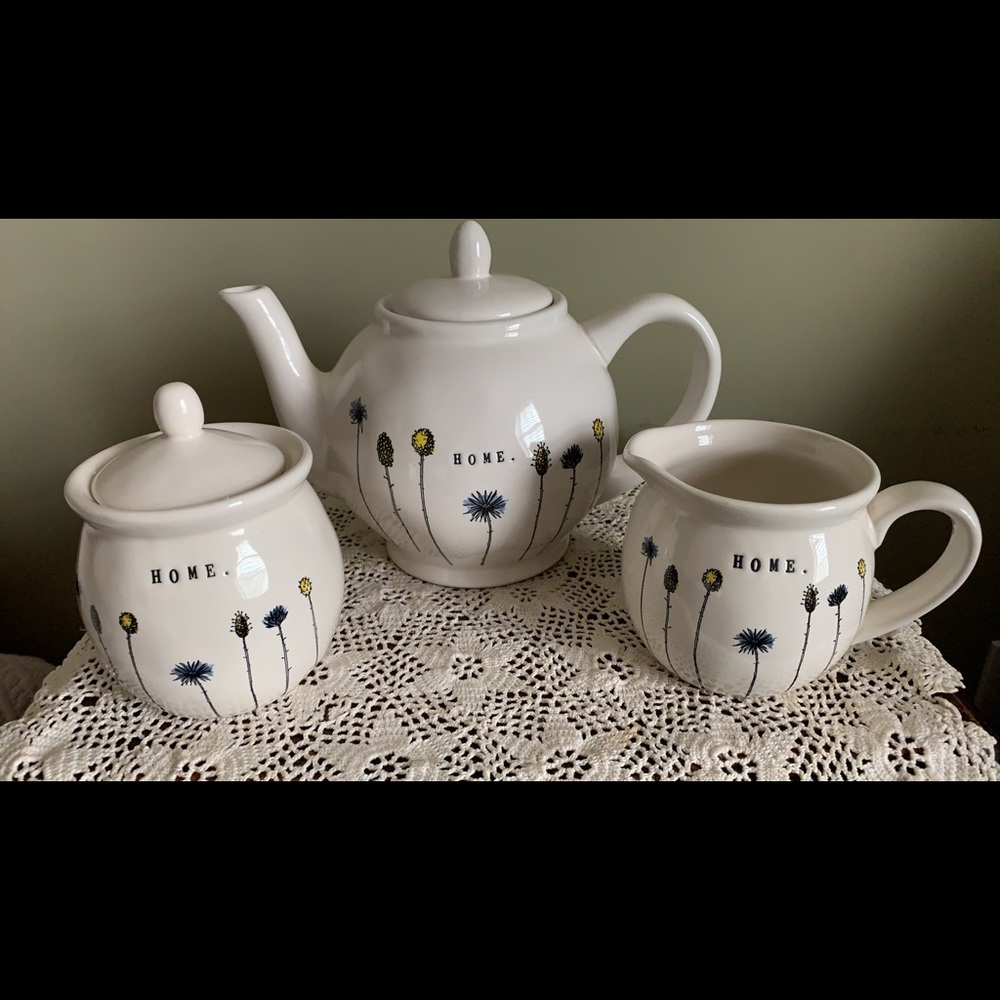 Rae Dunn teapot set w/creamer & sugar
